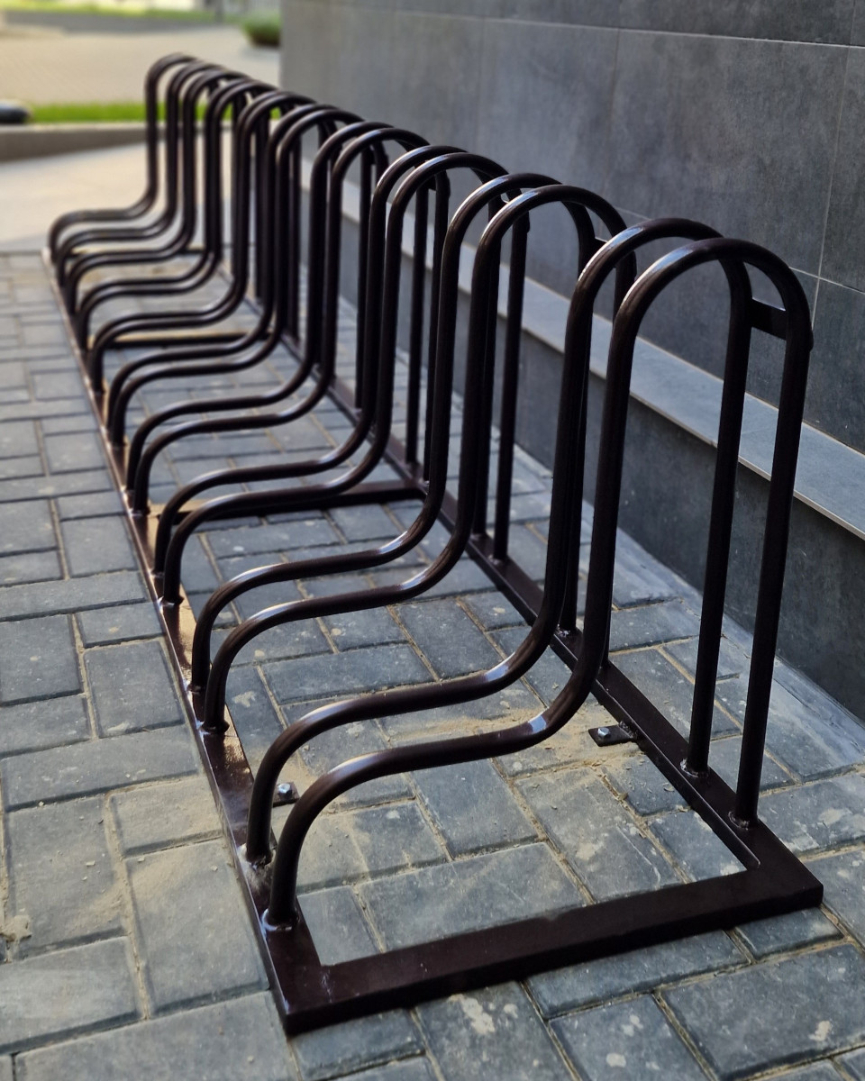 Parcare biciclete metalică