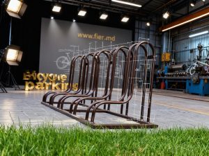 Cum producem parcări pentru biciclete: oțel, rigidizare, protecție anticorozivă și montaj corect pentru utilizare zilnică. #parcarebiciclete #bicicleta #amenajariurbane #spatiipublice #TehnologiaSRL
